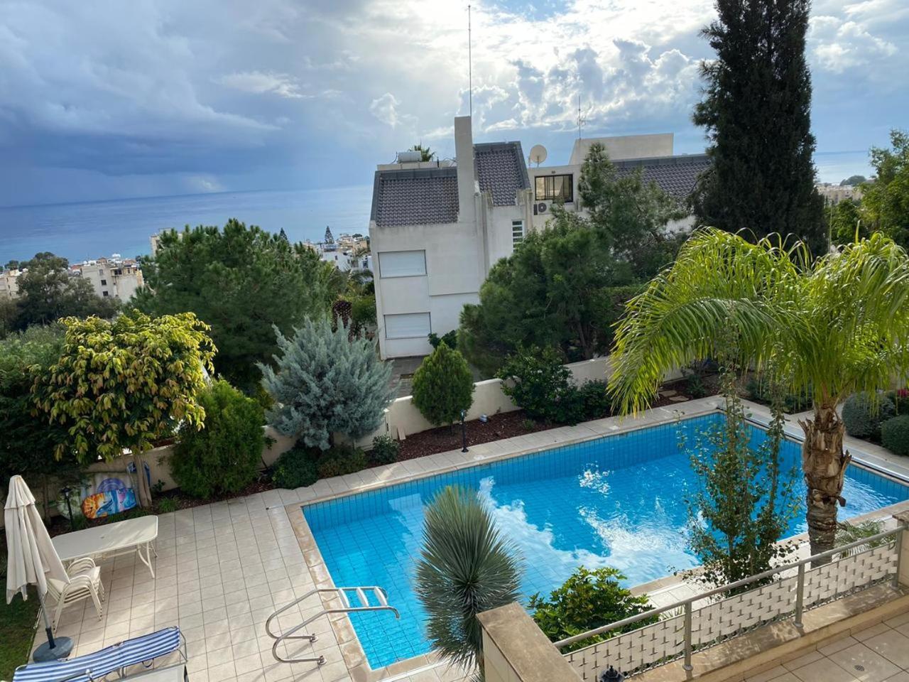 Seaview 6 Bedroom Villa & Private Pool Limasol Oda fotoğraf